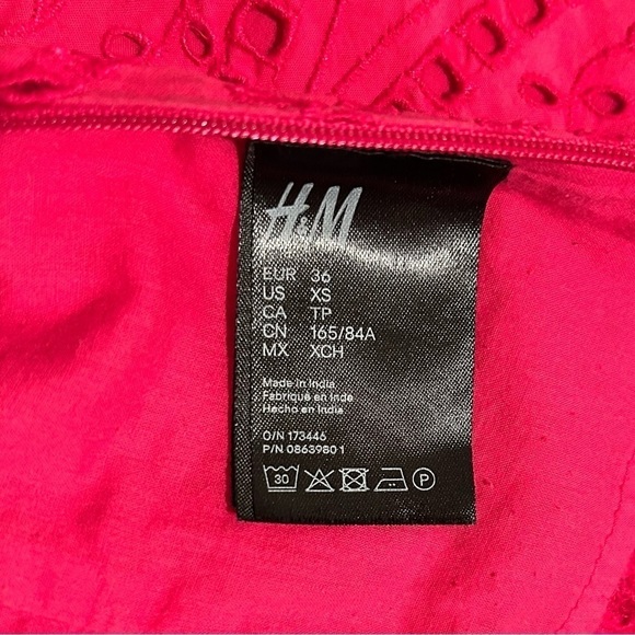 H&M Eyelet Top Size XS - Picture 3 of 14